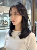 ミディアムレイヤースタイル　2way前髪