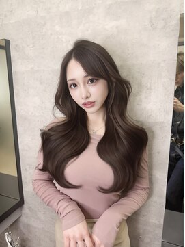 リリー(Lilley) 天神/博多/韓国ヘア/ヨシンモリ/レイヤーカット