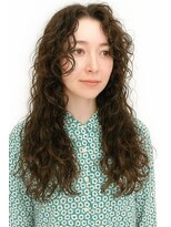 ラレイ ハラジュク(Lalei harajuku)&nbsp;原宿スパイラルパーマくるくるパーマウルフヘアレイヤーカット