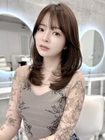 エヌアイ オモテサンドウ(ni omotesando)&nbsp;ワンカールで可愛いミディアムレイヤー