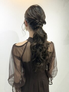 シー(shii..) 《shii../大黒》#ヘアセット#ヘアアレンジ#ローポニー