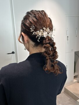 トリッカ シブヤ(TRICCA SHIBUYA) ポニーテールヘア/ツインヘア/えびアレンジ/編みおろし