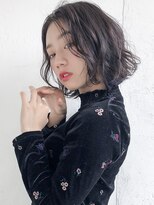 ルティア(Lutia) グレージュ センターパート 切りっぱなしボブ!