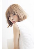 アッシュベージュ×ふわボブ