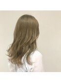 クリーミーベージュカラー