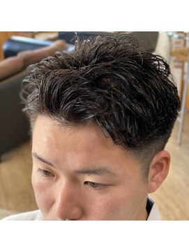 ラズリーヘアー(LAZLY HAIR) ナチュラルフェード×ピンパーマ