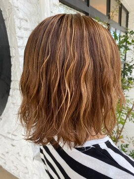 アイコニック 日進梅森台店(ICONIQ) へーゼルブラウン×同色系ハイライト