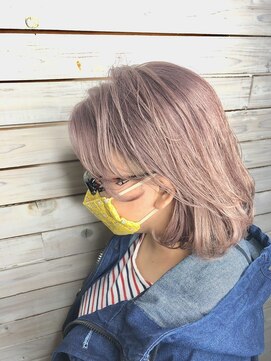 デコヘアー キートス(DECO HAIR kiitos) ハイトーン、ホワイトピンク