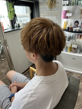 ハルクファースト 札幌(HRK 1st.) 札幌大通りメンズショートカット波巻きツイストスパイラルパーマ