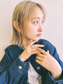 ミラバイグリーン(Mira by green) ダブルカラー/ミルクティーベージュ/ボブ/前下がり