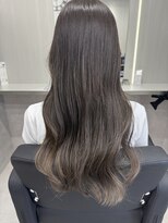 オン(On)&nbsp;グレージュカラー