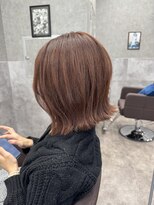 ロカフェローズ 横浜 桜木町(LOCA FELLOWS)&nbsp;切りっぱなし外はねボブ×ピンクブラウン/関内.桜木町