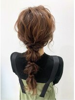 ベルグロー 北新地上通り店(BELLEGROW)&nbsp;編みおろしアレンジ