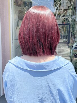 コンビネーション(combination) ストレートボブカット ベリーピンクブラウン インナーブリーチ