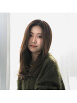 ピエスプリヴェ(PIECE PRIVE)&nbsp;レイヤーカット/顔周りレイヤー/グレージュカラー/透明感カラー