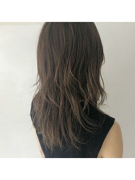 コル(qol) 毛先までのツヤ感重視！大人ウルフレイヤースタイル