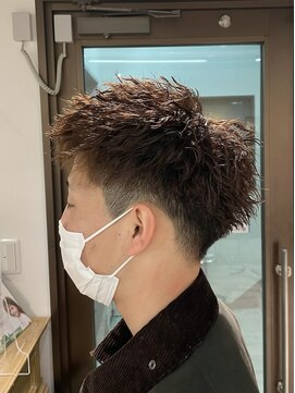 コワファーストナガサキシャンプーボーイ(COIFF1RST NAGASAKI SHAMPOO BOY) 短髪×ツイストパーマ【コワファースト長崎】