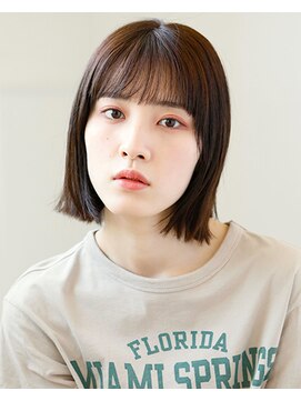 タヤ 府中店(TAYA) 20代シースルーバングハイライトオリーブカラーショートボブ