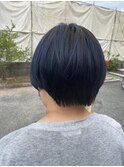 ハンサムショート×ネイビーブルーカラー