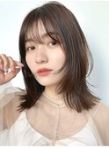ストレートでも巻いても可愛い!ミディアムレイヤー◎