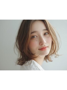 骨格や髪質に合わせたカットで、上品かつナチュラルなスタイルをご提案◇