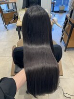 エクファ ヘアエステアンドスパ(ex-fa hair esthe&spa)&nbsp;黒髪/グレーベージュ/レイヤーロング/酸性ストレート/髪質改善