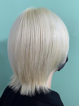 サーガ 四ツ谷(saga) ホワイトグレージュ★ミニウルフ [四ツ谷/四谷/市ヶ谷]