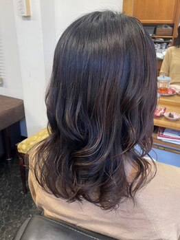 美容室まなざしの写真/小麦粉カラー×メテオカラーでしみない＆艶めく白髪染め。敏感肌にもやさしい施術が人気！