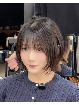 アクアオモテサンドウ(ACQUA omotesando) bボブレイヤーハッシュボブウルフボブくびれボブ切りっぱなし