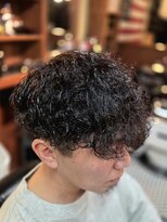 アンドザバダス(&THE BADASS)&nbsp;ツーブロック×アイロンパーマ