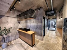 フリークバーバーショップ 烏丸御池店(FREAK BARBER SHOP)の雰囲気（メンズパーマ特化型BARBERSHOP ＜理容室＞メンズ/烏丸御池）