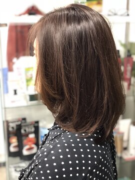 カットハウスソーソー(cut house SO-SO) ミディアムレイヤー