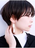 大人のシンプル黒髪ショートヘアスタイル［表参道drop］