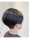 ショートボブ