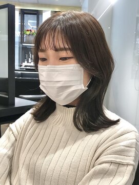 ラブクロムトーキョー オモテサンドウ(LOVECHROME OMOTESANDO) ショコラベージュメルティカラー☆くびれヘアカールベビーバング