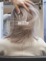 ランズサンズ 表参道(runsuns)&nbsp;ダブルカラーハイトーンカラーケアブリーチインナーカラー