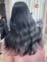 エルバイラビス 大宮(elu by lovis)&nbsp;グレーベージュ/レイヤーロング/アッシュカラー/前髪パーマ