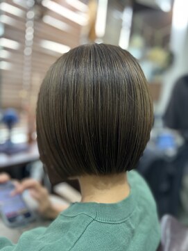 ルアン(Luan) オリーブアッシュ