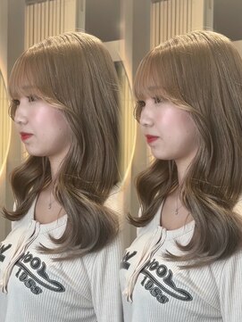 ジゼル(GiseL) ミルクティーベージュ　ロング　ケアブリーチ