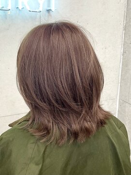 ミリィバイアヤラ 船橋店(MIRYI by ayala) 【CHIHARU】透明感アッシュカラー/赤み消しカラー