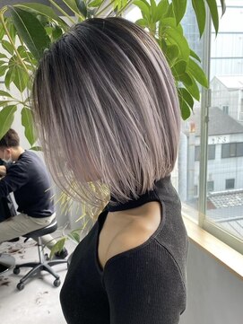 レブ 三条河原町(Reb,) 軽めボブ×ハイライト