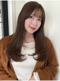 ワンカールで決まるレイヤーカットと透明感ベージュ