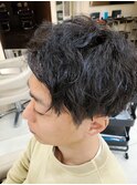 緩めツイストパーマツーブロックメンズカット