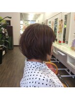 イヴァルヴ(EVOLVE)&nbsp;ふんわりボブ大人可愛い小顔ショートナチュラルミニボブ