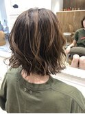 大人女性に人気!ひし形ボブ×ハイライト