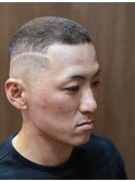 <理容室><バーバー>ニグロパンチアイロンスキンフェード