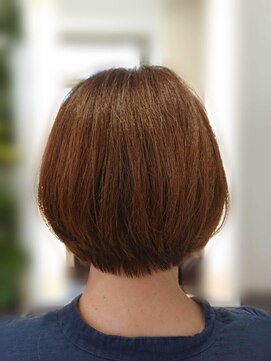 フォックスヘアー(fox.hair) 前下がりナチュラルショートボブ/fox.hair