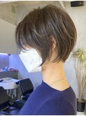 大人ショートボブ くびれヘア 前髪なし イルミナカラー