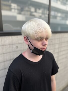 ハチマルハチ 下関(808) 圧倒存在感☆ホワイトカラー