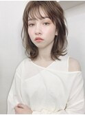 こなれヘアお洒落なミディアムレイヤー